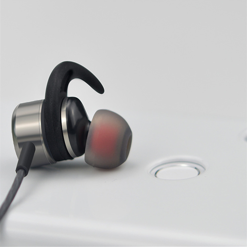 3.5MM Md20 E-Sports Voice In-Ear Game Headset Mobile Game Dual Microphone- Red 3.5MM Md20 E-Sports Voice In-Ear Game Headset Mobile Game Dual Microphone- Red